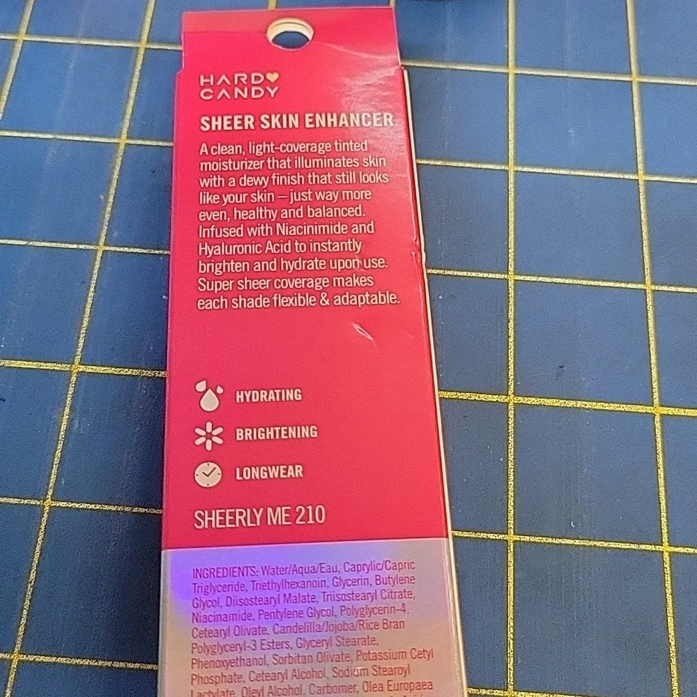 Hard Candy hydrate brighten